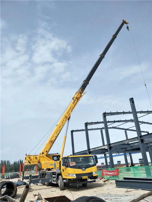 霞浦县超高层建筑钢结构吊装案例